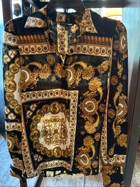Fashion Nova Black & Gold Baroque Button-Up Top